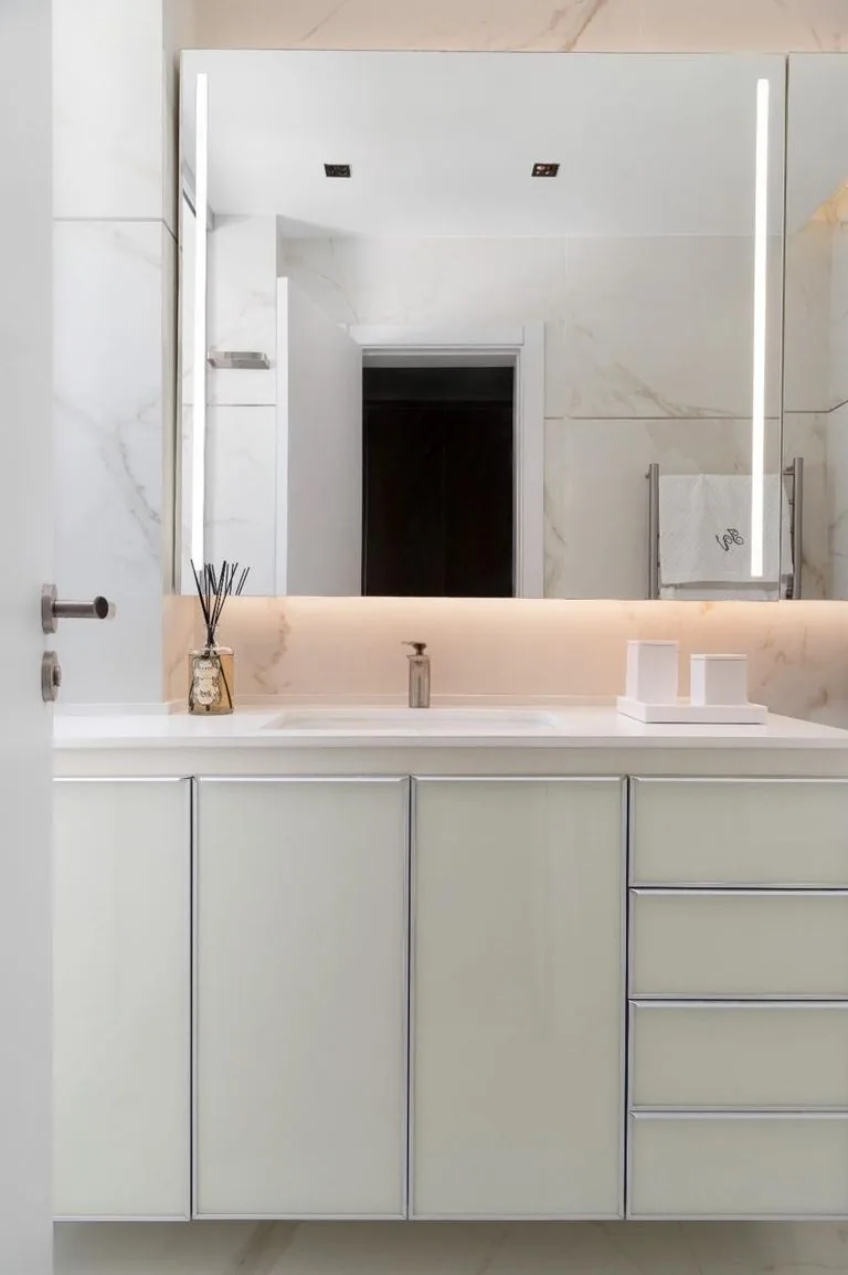 140 m² reformado no Leblon, um por andar — foto 16