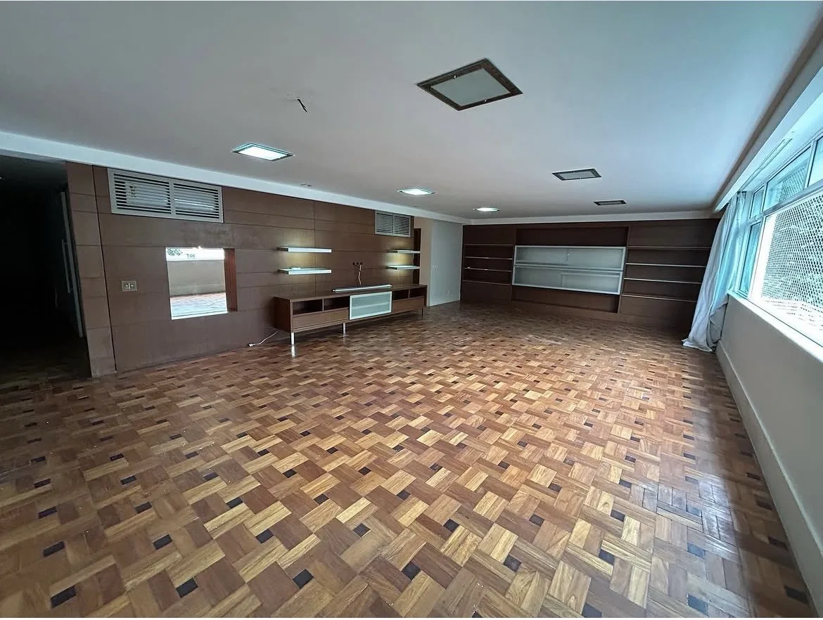 Aristides Espínola, Leblon — 240 m²