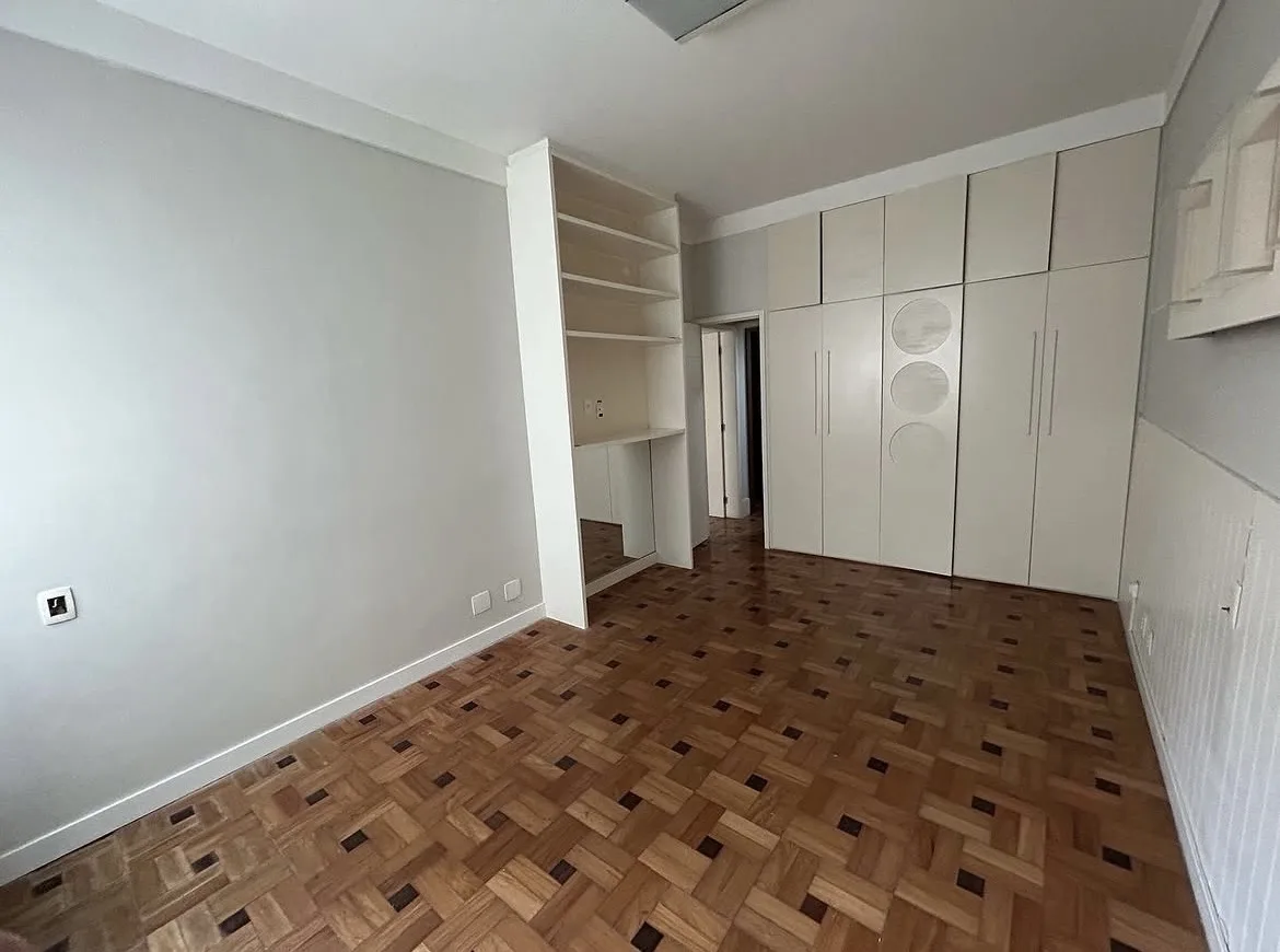 Quarto com guarda-roupa planejado