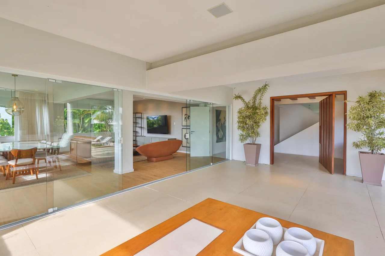 Espaço gourmet integrado ao jardim