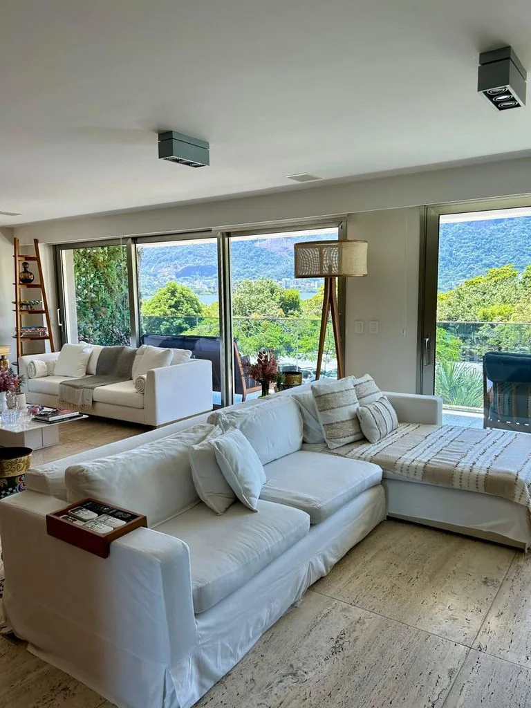 Epitácio Pessoa, 210 m² com vista para a Lagoa