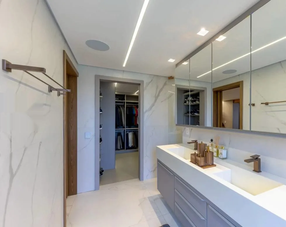 Luxury apartment in Barra da Tijuca — 300 m², gourmet balcony, home office — photo 7