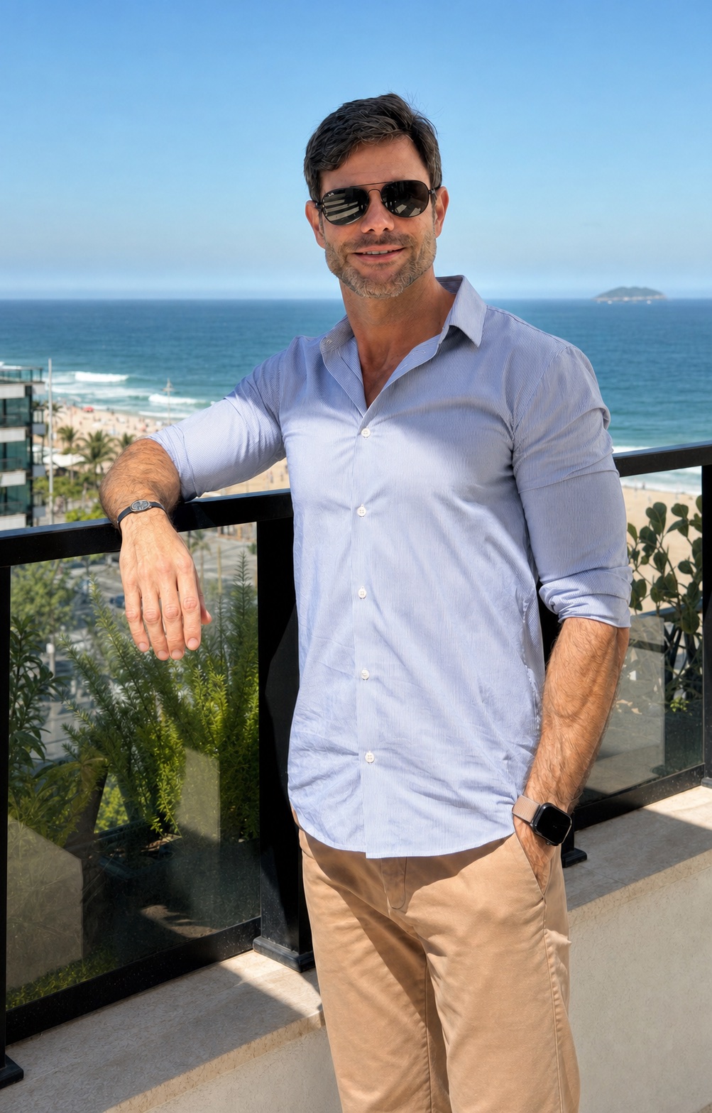 Léo Rudge, asesor inmobiliario con vista al mar de Río de Janeiro