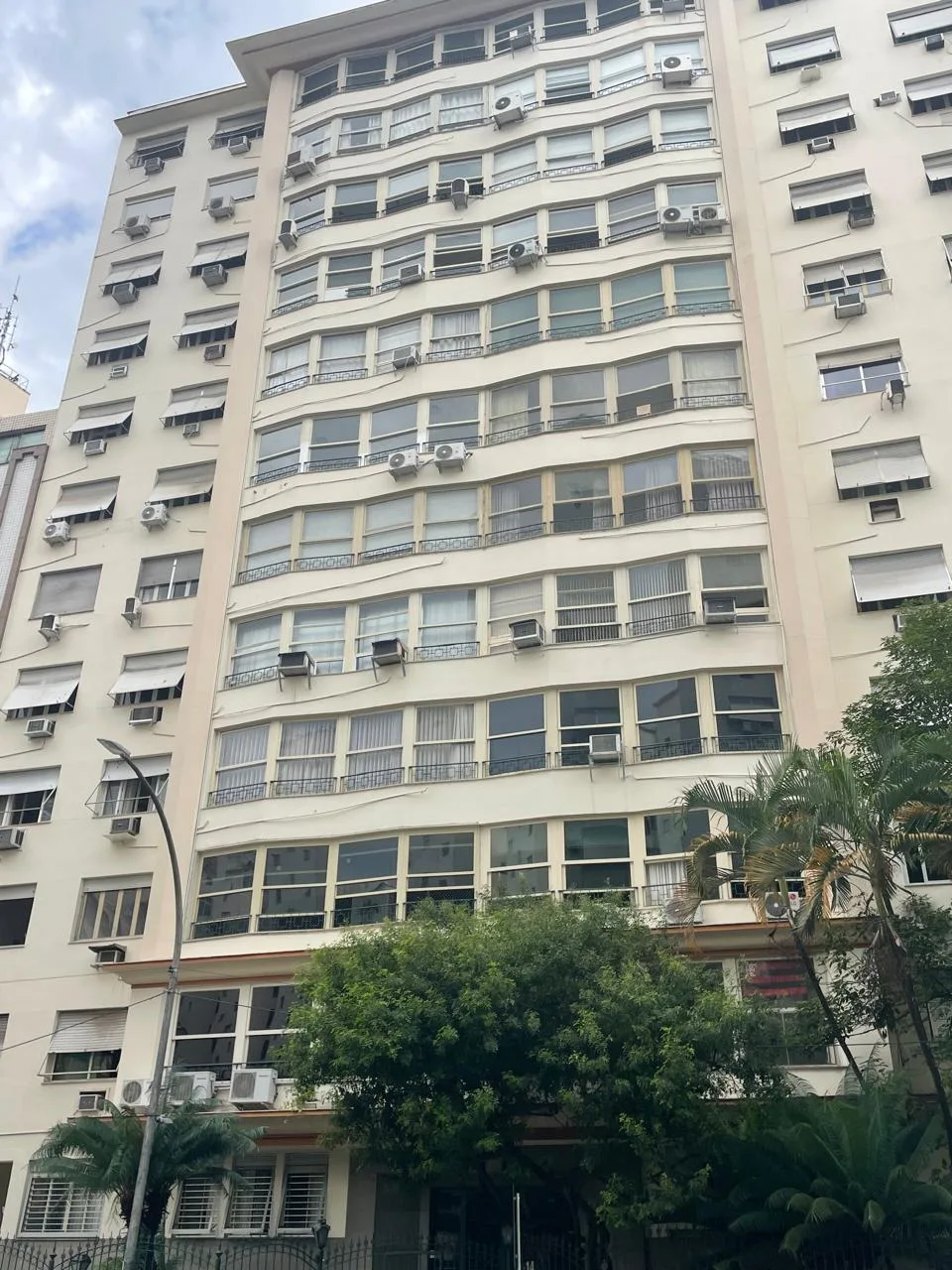 Rua Senador Vergueiro, Flamengo — fachada de apartamento de 241 m²