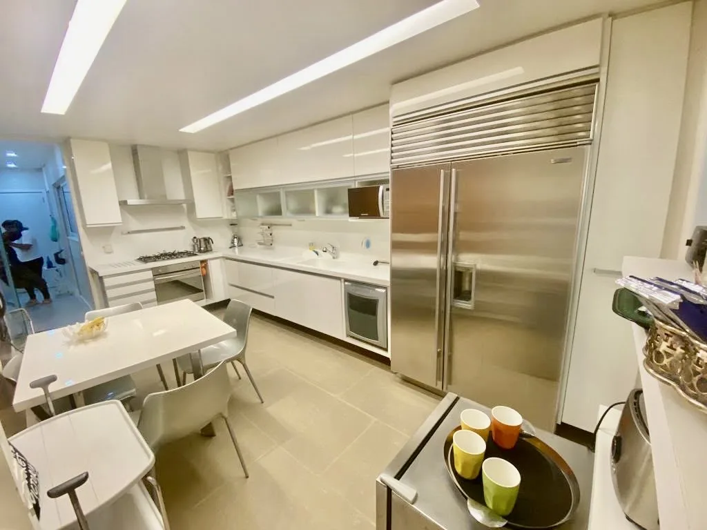 Luxury apartment in Ipanema — 246 m², 2 suites, 2 parking spaces — photo 5