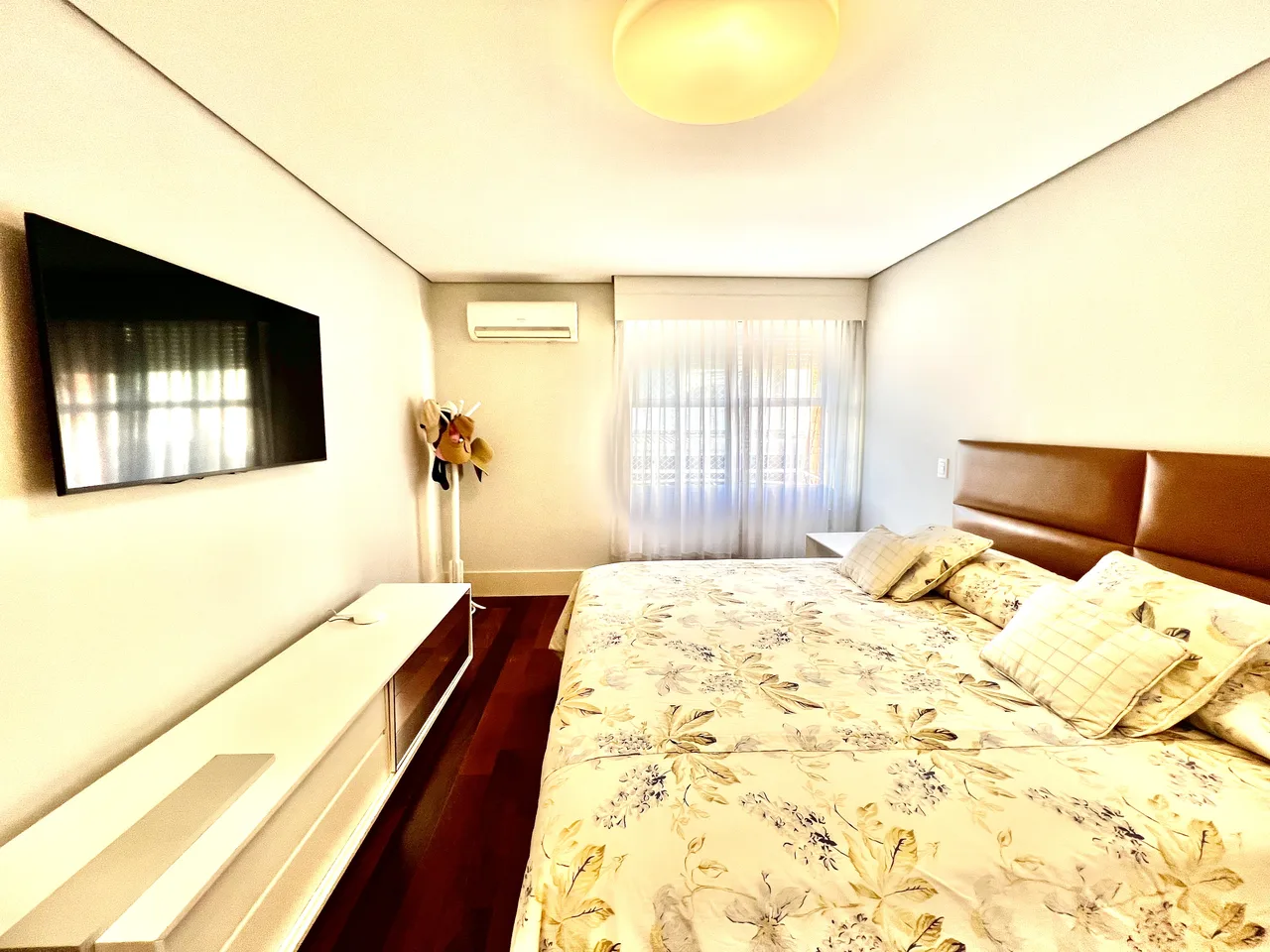 Suite with double bed