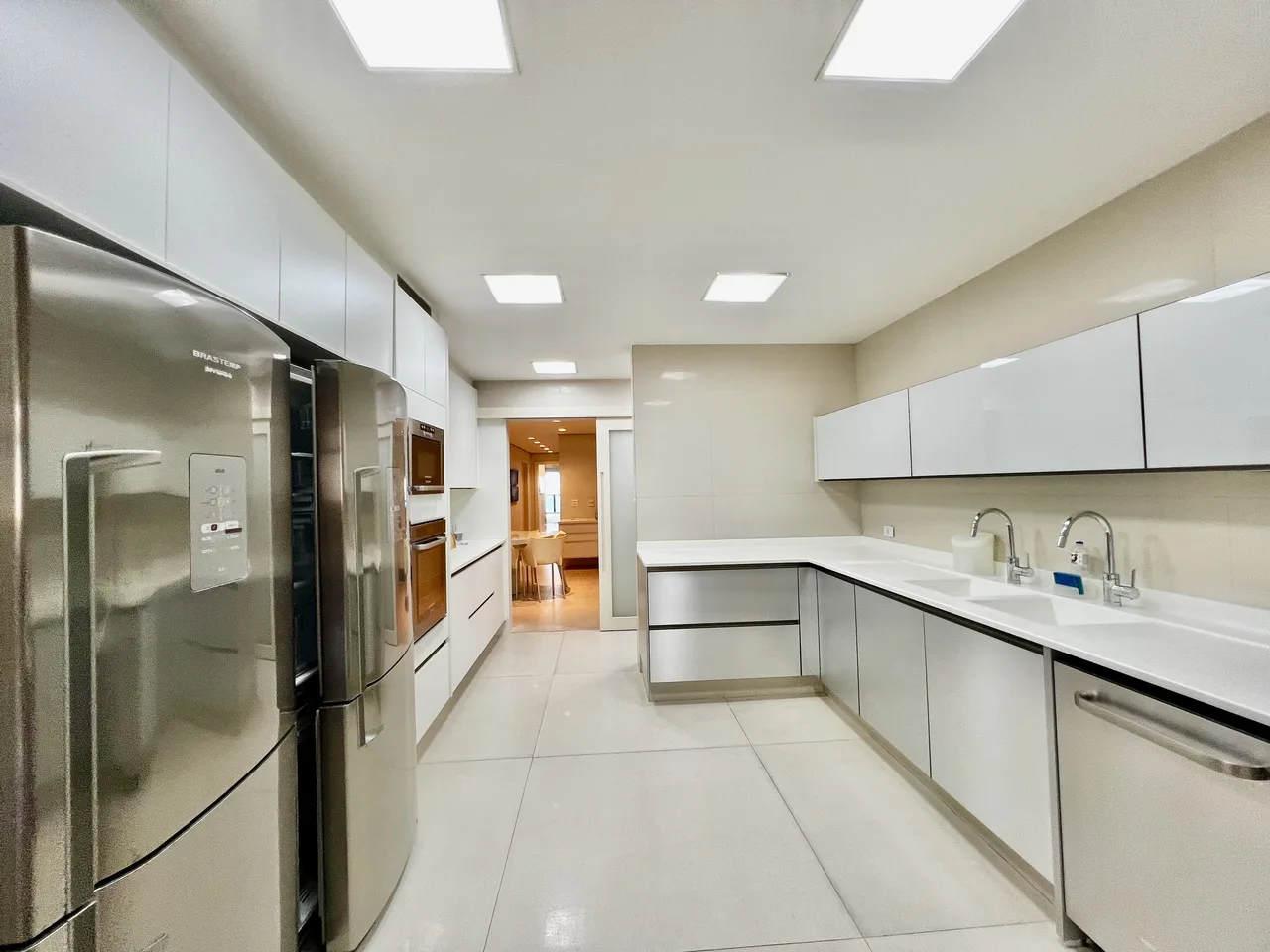 Fitted kitchen
