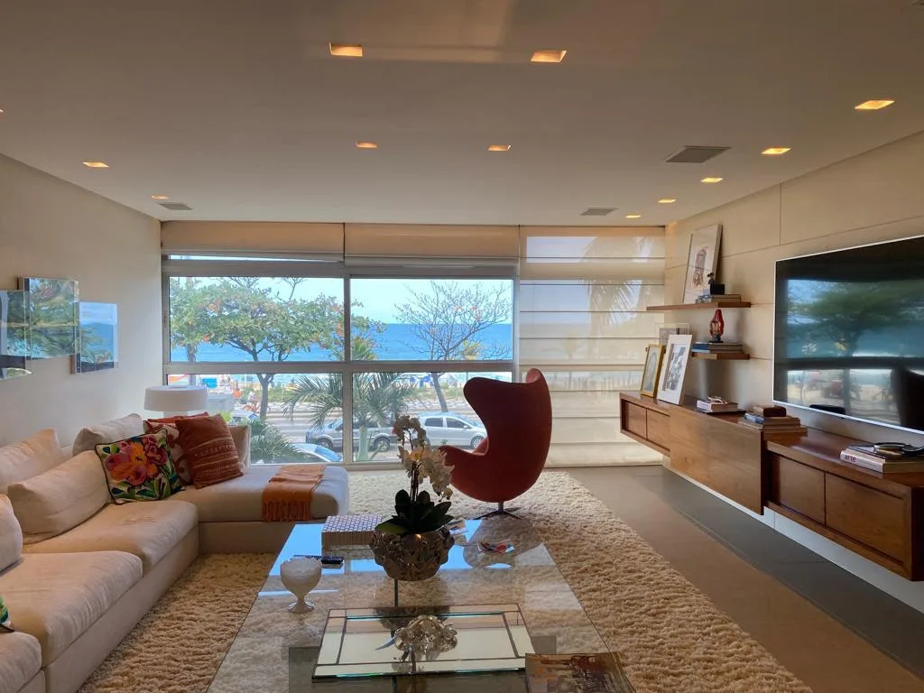 Avenida Vieira Souto, Ipanema — 245 m²