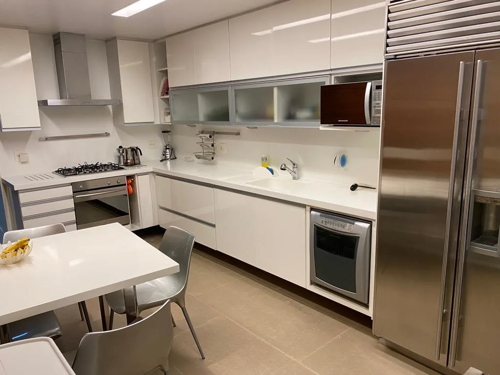 Cozinha, outro ângulo